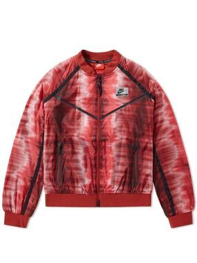 BRAND NEW NEVER WORN Nike jacket!!